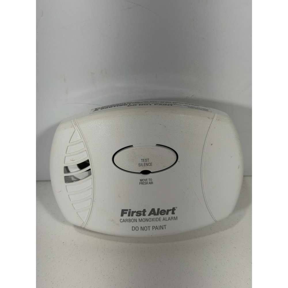 First Alert CO606 Plug-In Carbon Monoxide Alarm with Battery Backup White